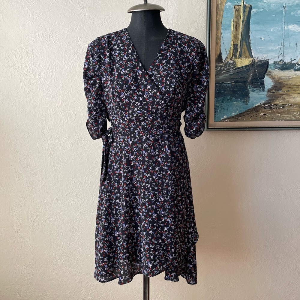 Highline collective floral wrap dress with 3/4 ruched sleeves in size XL